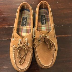 Women’s Sperry Topsiders